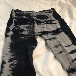 Black and grey tie dye leggings